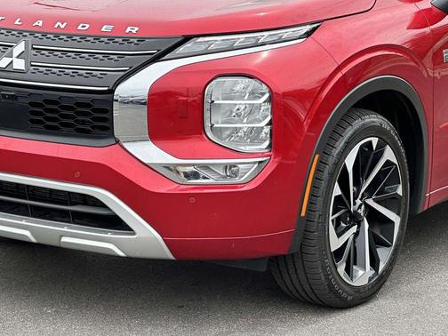 Red Diamond 2023 Mitsubishi Outlander PHEV SEL