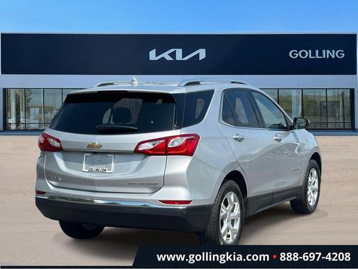 Silver Ice Metallic 2019 Chevrolet Equinox Premier
