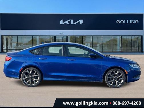 2015 Chrysler 200 S