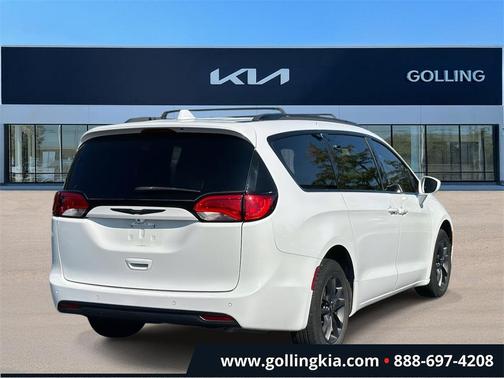 2020 Chrysler Pacifica L