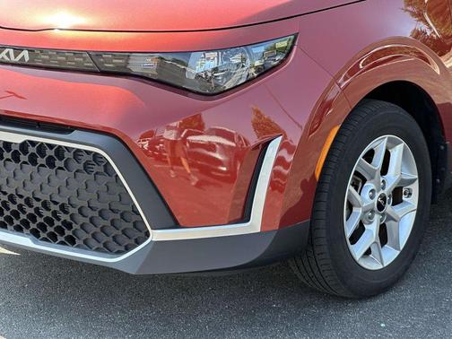 Mars Orange 2023 Kia Soul LX