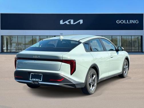 2025 Kia K4 LXS