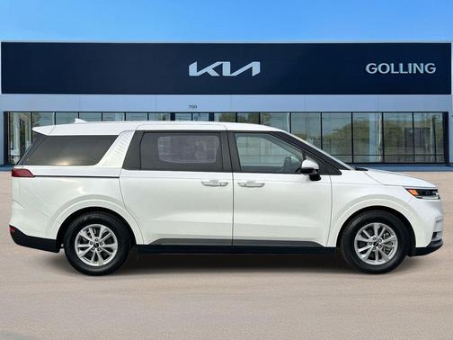 Snow White Pearl 2023 Kia Carnival LX