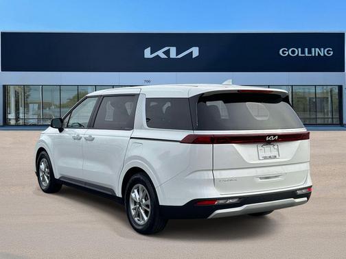 Snow White Pearl 2023 Kia Carnival LX