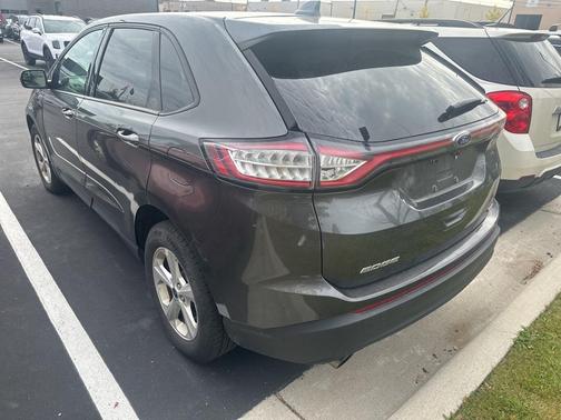 2016 Ford Edge SE