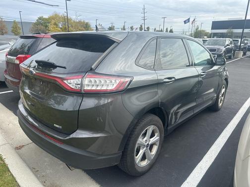 2016 Ford Edge SE