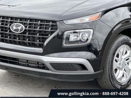 2021 Hyundai VENUE SE