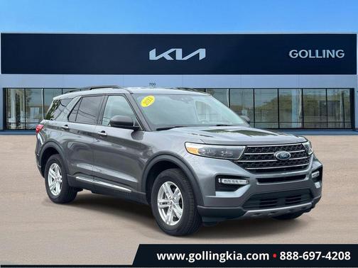 Carbonized Gray Metallic 2023 Ford Explorer XLT