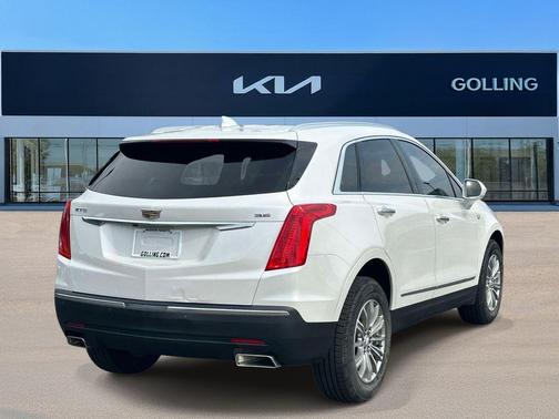 Crystal White Tricoat 2018 Cadillac XT5 Luxury