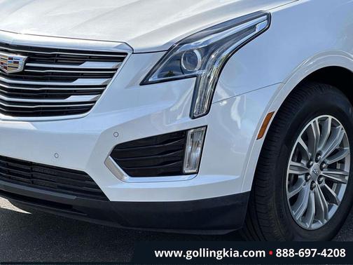 Crystal White Tricoat 2018 Cadillac XT5 Luxury