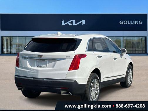 Crystal White Tricoat 2018 Cadillac XT5 Luxury