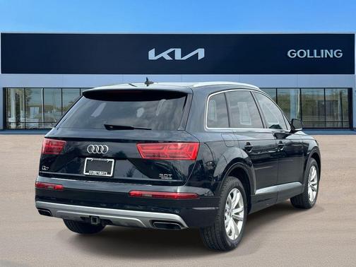 Ink Blue Metallic 2017 Audi Q7 3.0T Premium