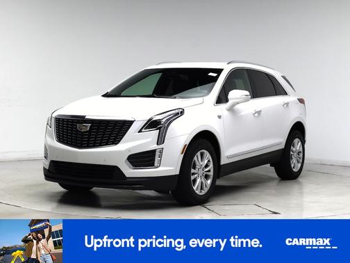 White 2023 Cadillac XT5 Luxury