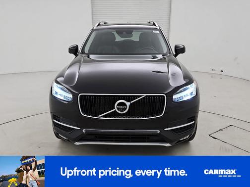 2017 Volvo XC90 T6 Momentum