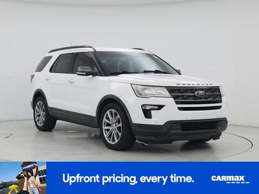 White 2018 Ford Explorer XLT