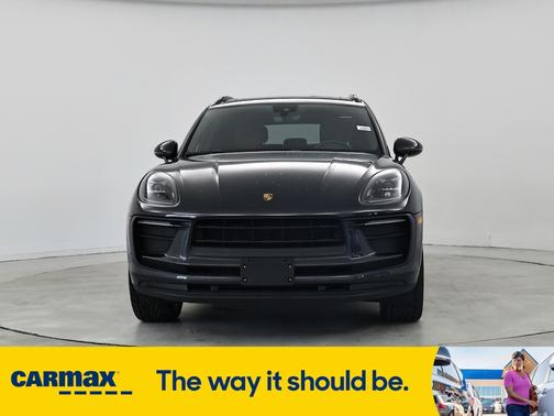 2022 Porsche Macan