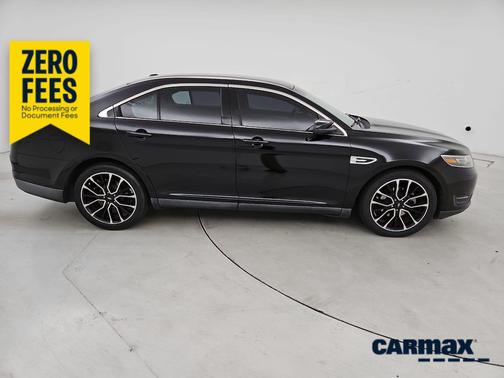 Black 2017 Ford Taurus SEL