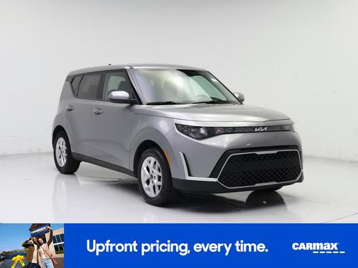 Gray 2025 Kia Soul LX