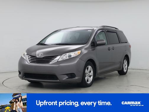 2016 Toyota Sienna LE