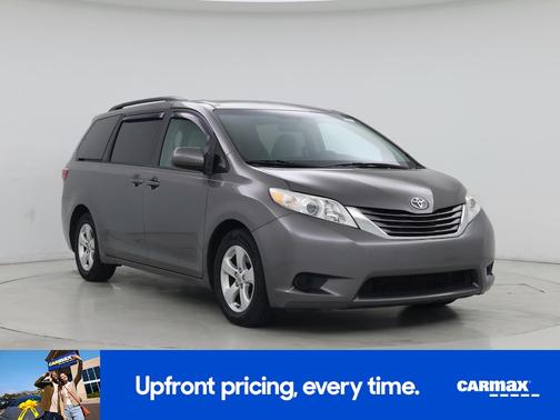2016 Toyota Sienna LE