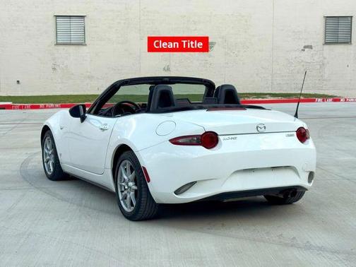 2017 Mazda MX-5 Miata Sport