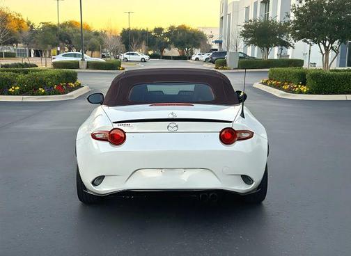 2018 Mazda MX-5 Miata Club
