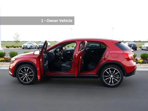 2017 Mercedes-Benz GLA 250 Base