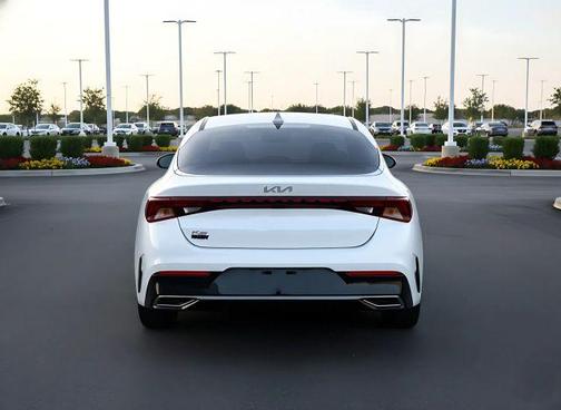 2022 Kia K5 LXS