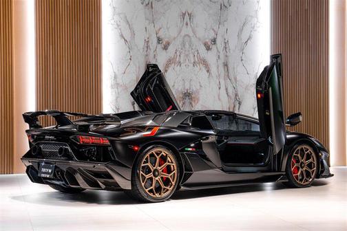 2021 Lamborghini Aventador SVJ Roadster