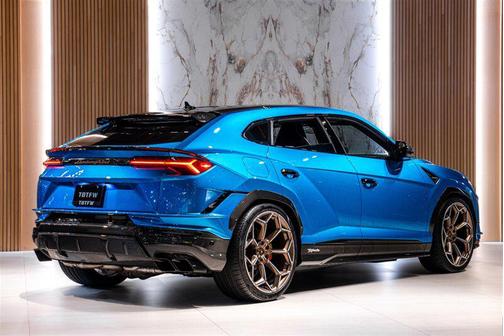 2023 Lamborghini Urus Performante