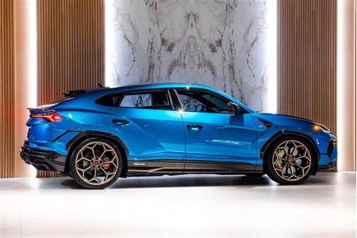 2023 Lamborghini Urus Performante