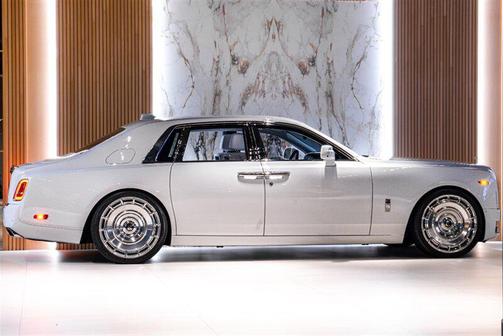 2025 Rolls-Royce Phantom