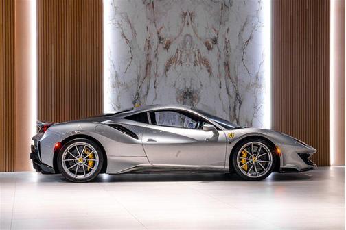 2019 Ferrari 488 Pista Base