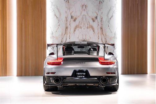 2018 Porsche 911 GT2 RS