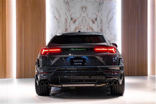 2023 Lamborghini Urus S