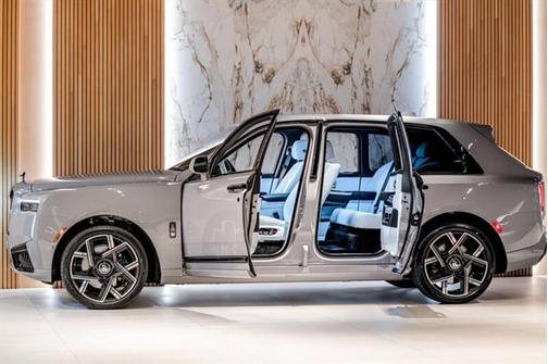 2025 Rolls-Royce Cullinan Base