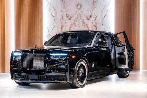 2024 Rolls-Royce Phantom Base