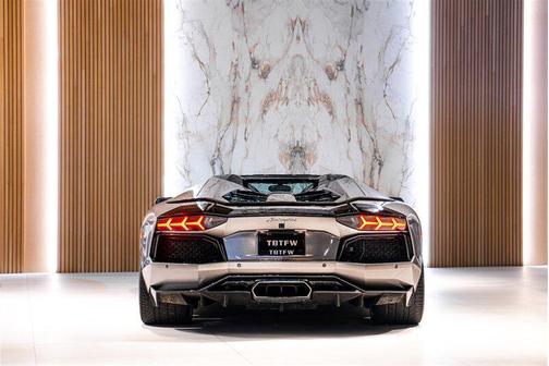 2014 Lamborghini Aventador LP700-4