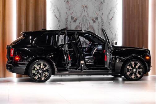 2023 Rolls-Royce Cullinan 