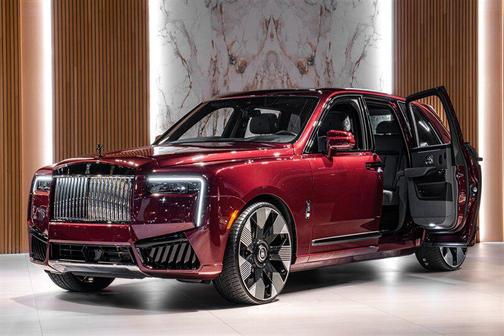 Scala Red 2025 Rolls-Royce Cullinan