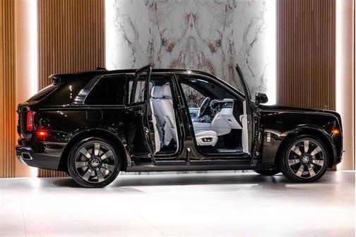 2023 Rolls-Royce Cullinan 
