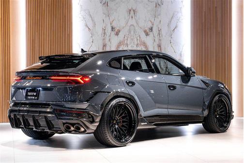 2023 Lamborghini Urus Performante