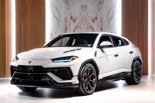 2023 Lamborghini Urus Performante