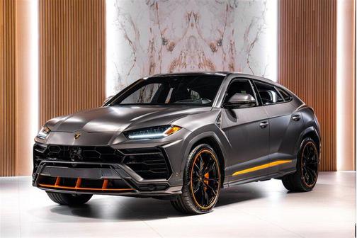 2022 Lamborghini Urus 