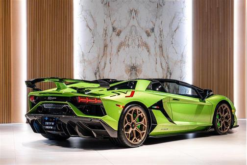 2021 Lamborghini Aventador SVJ Roadster