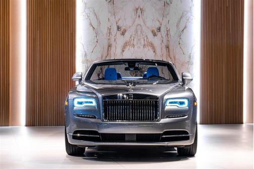 2018 Rolls-Royce Dawn Base