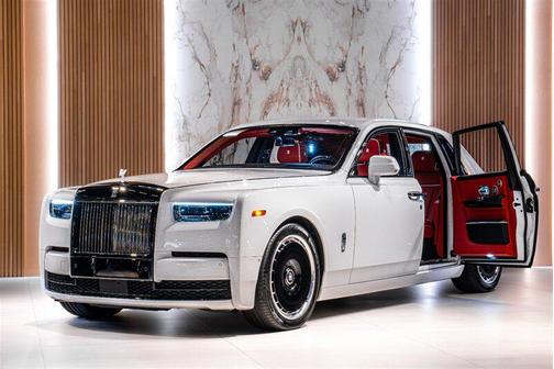 2024 Rolls-Royce Phantom 
