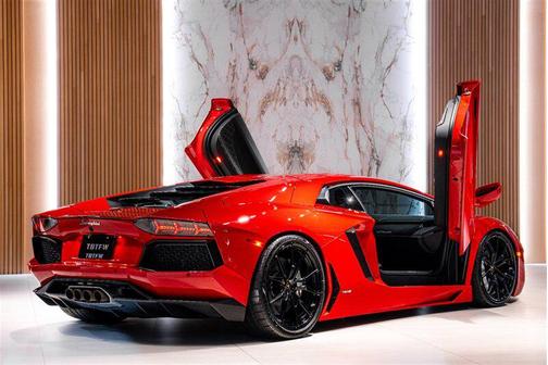 2015 Lamborghini Aventador LP700-4
