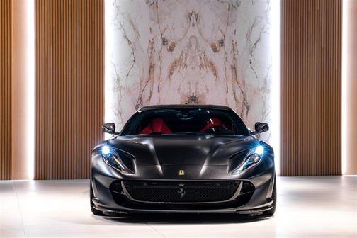 2018 Ferrari 812 Superfast Base