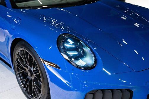Lugano Blue 2026 Porsche 911 Turbo S